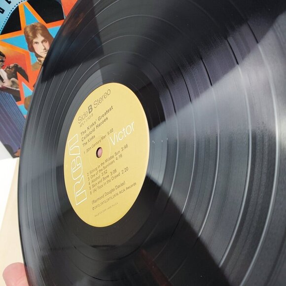 Kinks Greatest Celluloid Heroes Vinyl Record 1976 OG LP APL1-1743 NM Near Mint - Picture 10 of 10